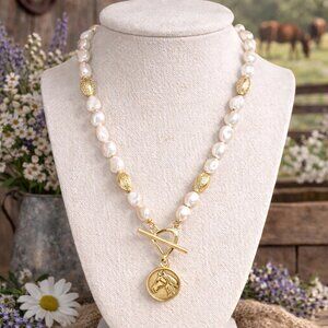 Freshwater Pearl & Gold Horse Medallion Necklace – Equestrian Toggle Pendant | S